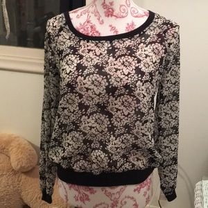 Floral long sleeved top